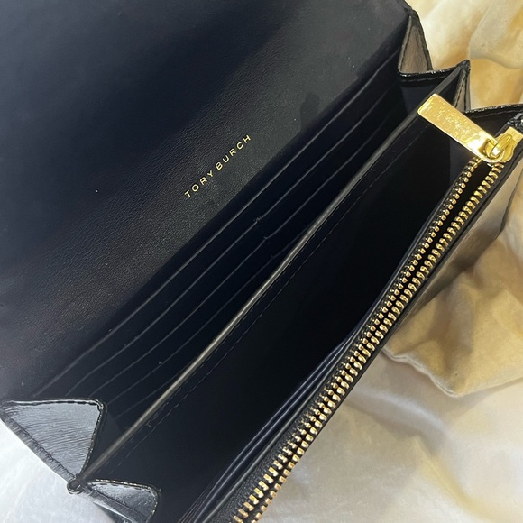 TORY BURCH Patent Leather Wallet On Chain Black - Picture 7 of 9